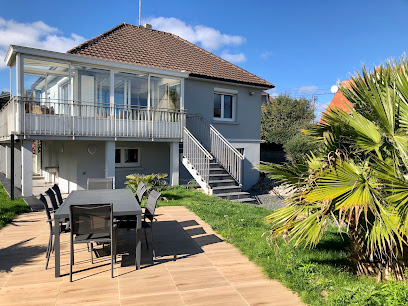 La Maison Des Vacances Bernières Normandie, Gîte à Bernières-sur-Mer
