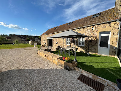 Aire Camping Car Et Gîte L'ecurie, Gîte à Gigny