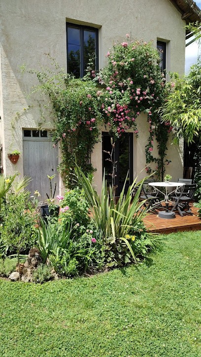 Gîte les Dames Jeanne, Gîte à Saint-Pardoux-la-Rivière