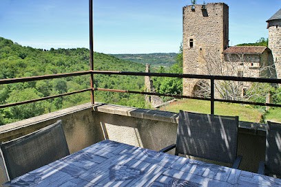 Gîtes de la barbacane, Gîte à Peyrusse-le-Roc
