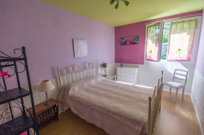 LA CLE DES CHAMPS LOCATION TOURISTIQUE 4 ETOILES A LIGINIAC, Gîte à Liginiac