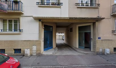 Grand Gite- Furnished Apartment in Metz, Gîte à Metz