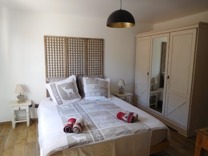 Le balcon du Canigo', Gîte à Escaro