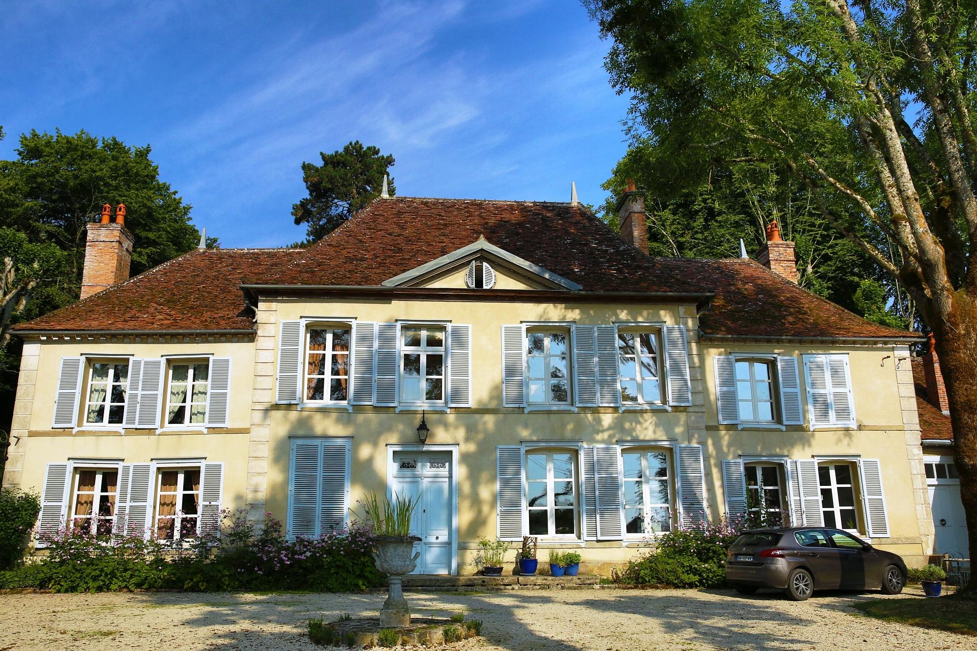 La Tourelle Du Château, Gîte à Géraudot