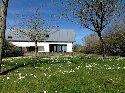 House-Sea Cottage, Gîte à Kerbors