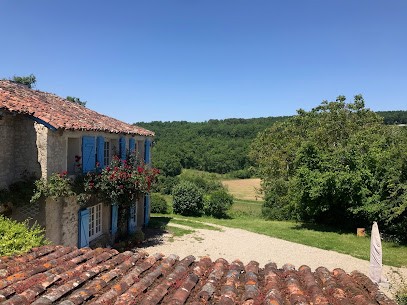 Les Roses De Coulon, Gîte à Sainte-Colombe-en-Bruilhois