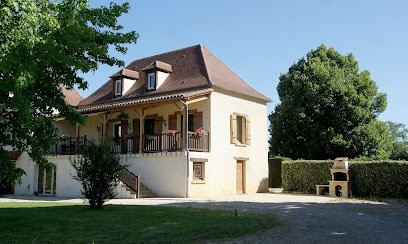 ETOILE D'ISIS, Gîtes Avec Piscine En Périgord Noir, Gîte à Lavaur