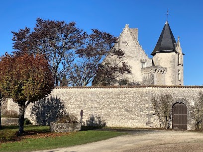 Gîtes de Marie-Paule - les crécerelles & les mésanges -Meux - Jonzac ), Gîte à Meux