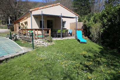 Gîte Le Chêne Et Le Roseau, Gîte à Molières-Cavaillac