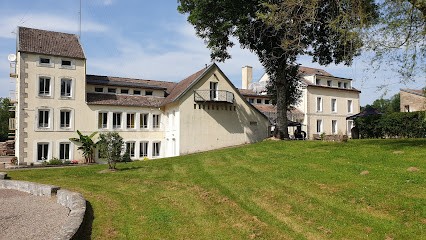 Gite Du Domaine De Montauban, Gîte à Perrancey-les-Vieux-Moulins