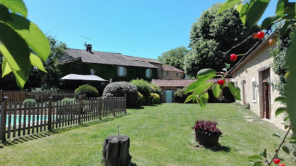 Grand Gîte En Dordogne La Croisée Verte Gîte à Veyrines-de-Vergt