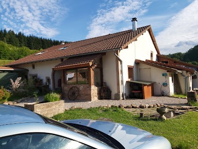 Gîtes Chez Louna, Ferienhaus bis 22 Personen, Hunde erlaubt, mitten in Natur, Gîte à La Chapelle-devant-Bruyères