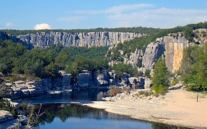 Gîtes Sur les bords de l'Ardèche, Gîte à Pradons