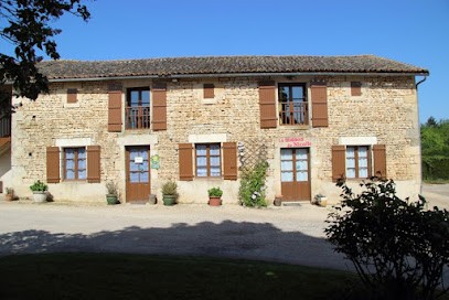 Gîte Ferme Puy Anché, Gîte à Sauzé-Vaussais