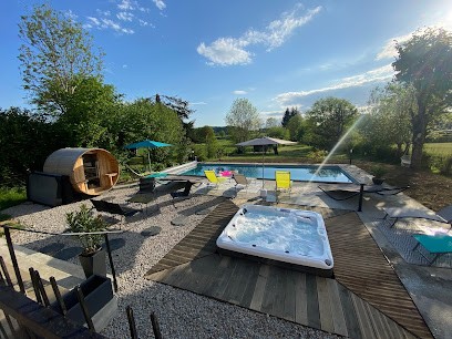 GÎTE DES GLYCINES, Gîte à Champagnac