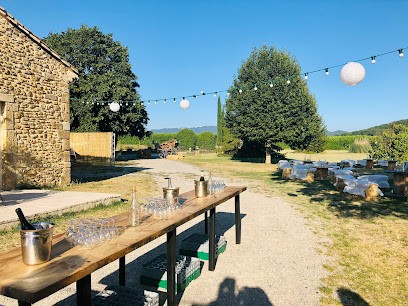 Domaine Des Lauzes, Gîte à Montoison