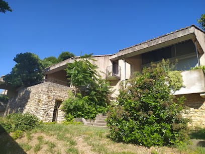 Village De Gîtes LE SERRE DE PIERRE, Larnas, Gîte à Larnas