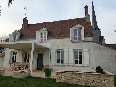 Gîte - La Flèche Penchée, Gîte à Ingrannes