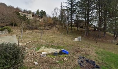 Le cabanon de mon père, Gîte aux Omergues