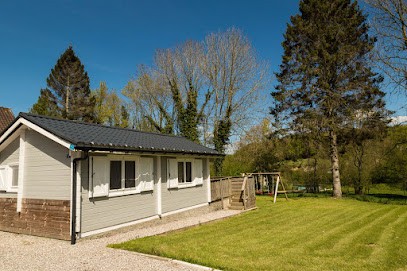 Gîte Chalet la hulotte, Gîte à Neuilly-le-Dien