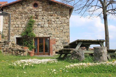 La Halte Bleue - Docil'âne, Gîte à Lézigneux