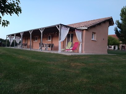 Domaine des crins, Gîte à Capdrot