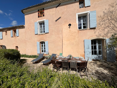 Le Clos De La Tuilerie : Location De Vacances En Provence, Gîte à Valensole