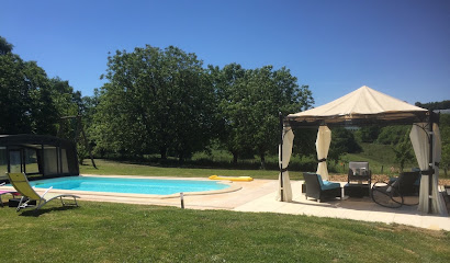 Gîte De Chavagnac, Gîte à Saint-Cyr-les-Champagnes