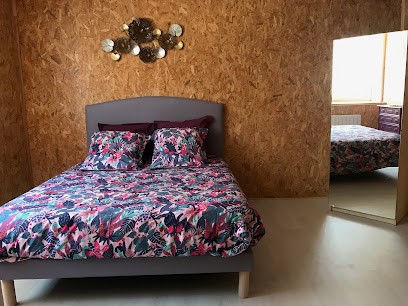 Gîte Le Surchauffant, Gîte à La Tour-du-Meix