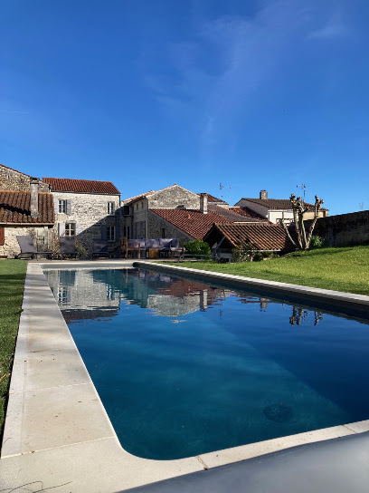 Le Clos Des Grands Frênes, Gîte à Pons