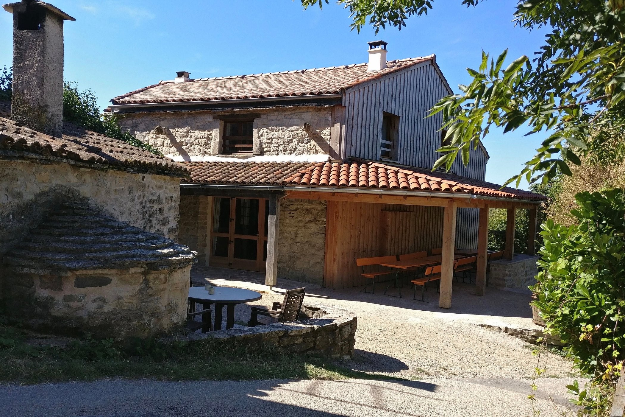 Self Briandes, groups of houses 9-52 pers., Gîte à Lunas