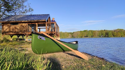 Hébergement insolite et restaurant Lacustra, Gîte à Flayat