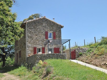 Le gîte de Bourg : Location gîte rural à la ferme, en Ardèche, Auvergne-Rhône-Alpes, Gîte à Saint-Pierreville