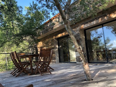 Lodge entre ciel et mer, Gîte à Saint-Cyr-sur-Mer