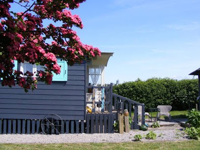 Hébergement insolite Roulotte Réno Béba, Gîte à Wierre-Effroy