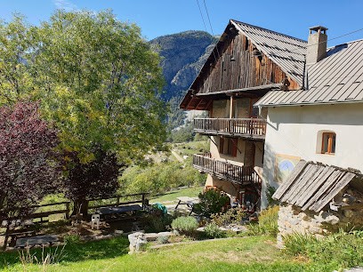 Gîte D'étape Le Cadran Solaire, Gîte à Château-Ville-Vieille