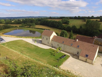 Gîte de la Monnerie / Anna et Jean-Pierre YZEUX, Gîte au Cercueil