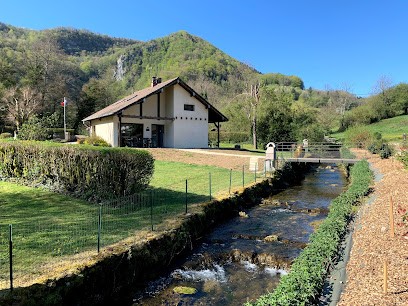Chalets De La Doye, Gîte à Nans-sous-Sainte-Anne
