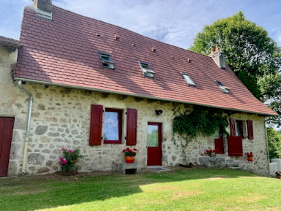 Gîte Auprès Du Lac Cantal Auvergne, Gîte au Rouget-Pers
