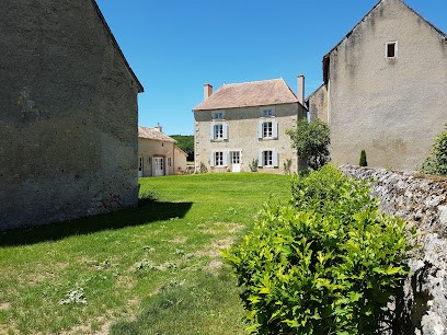 Gite De Saint Maixent Le Petit, Gîte à Haims