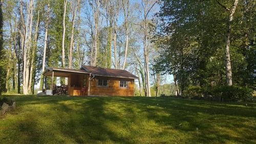 La maison au bout du chemin & Le chalet au coeur de forêt, Gîte à Gouvieux