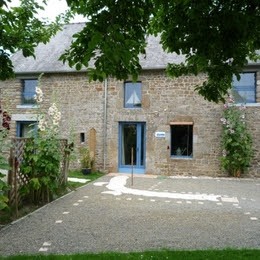 Gites La Maison Bleue Du Val, Gîte à Roz-sur-Couesnon