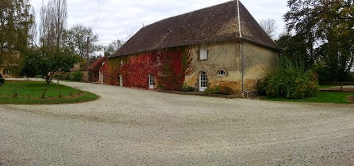 Gîte Domaine du Chesnay, Gîte à Courcemont