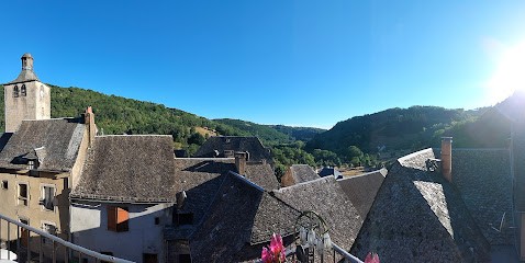 The Tower Of Chaplains, Gîte à Saint-Chély-d'Aubrac