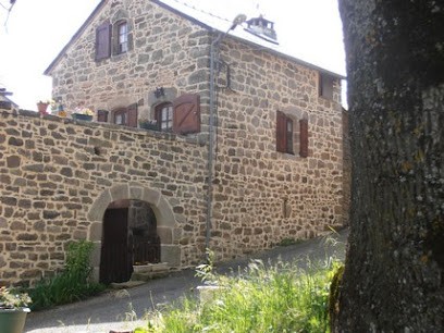 Gîte Paisible L'Hermet, Gîte à Saint-Léons