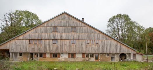 LES GITES DU HAUT BOIS : Gite De Groupe Pour 6 à 10 Personnes Dans Le Doubs, Bourgogne-Franche-Comté, Gîte à Ville-du-Pont