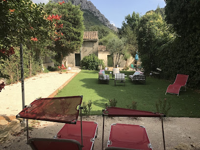 La Maison D'alice : Gîte Avec Spa Et Jardin À Buis-Les-Baronnies Dans La Drôme Provençale, Proche Vaison-La-Romaine, Drôme Gîte à Buis-les-Baronnies