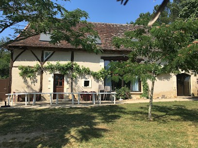 La Périgourdine - Chambres d'Hôtes, Gîte à Saint-Laurent-des-Hommes