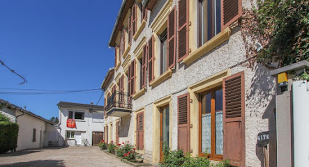 Villa Alba – Location De Maison Grande Capacitée Avec Piscine Et Spa À Metz, Gîte à Metz