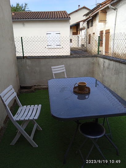 Chez Patrick Et Brigitte, Gîte à Sauzé-Vaussais